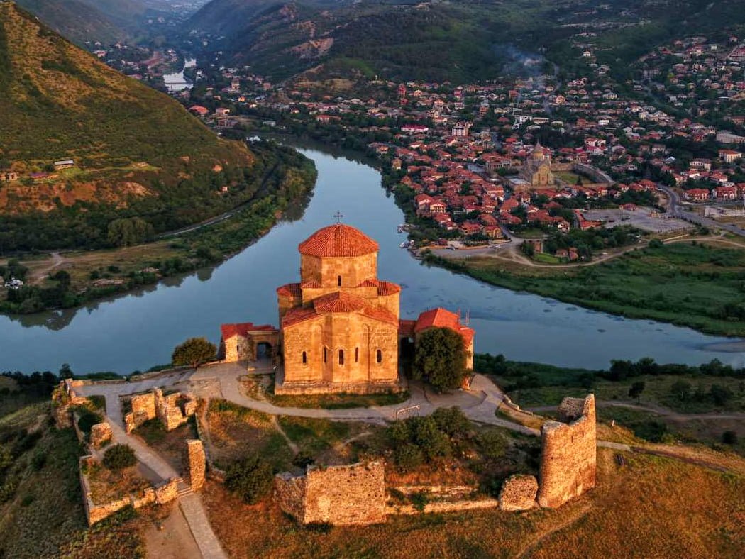 Gürcistan Turu 3 Gün 2 Gece Ekstra Turlar ve Uçak Dahil